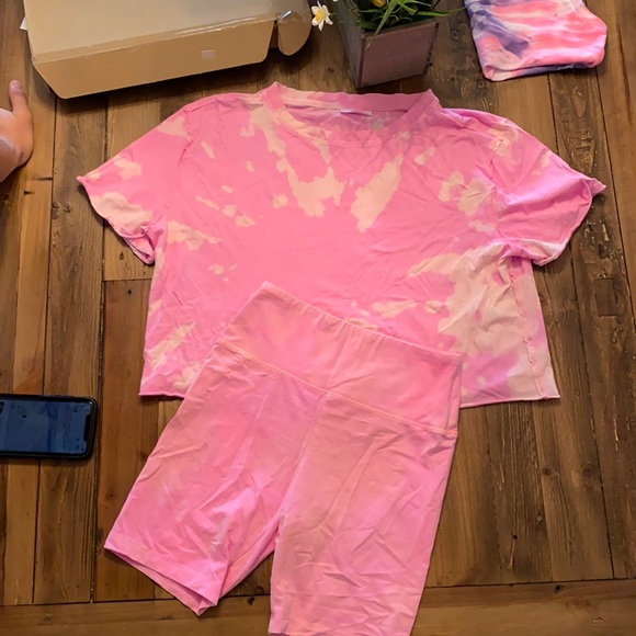 Matching set - Picture 1 of 1